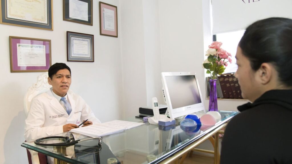 La Humanidad del Dr. Elmer Terrazas: Cercanía y Compromiso con sus Pacientes